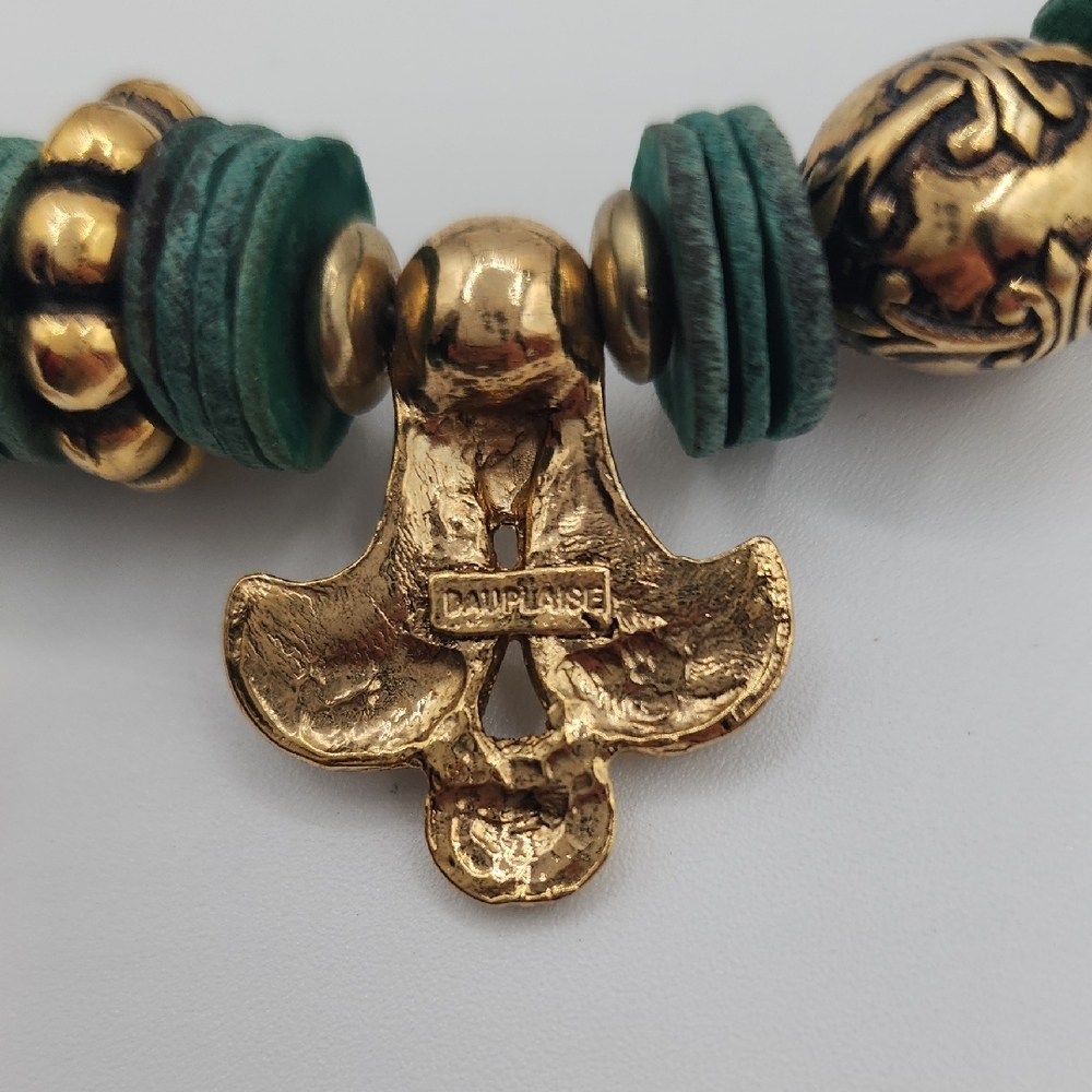 1990s Vintage Carol Dauplaise Fleur de Lis, Green, Gold Plate Statement Necklace - Picture 7 of 12
